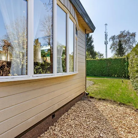 Modern Chalet In With Private Garden *